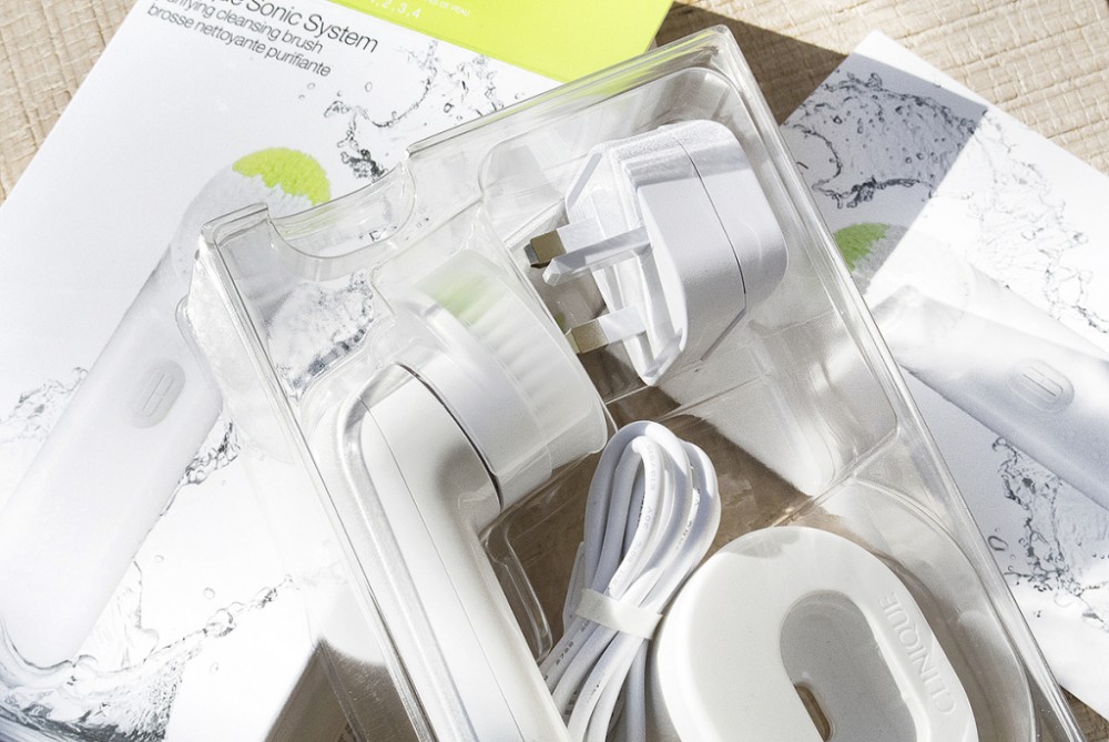 Clinique Sonic Facial Cleansing Brush: The Clarisonic Killer? by Thom Watson