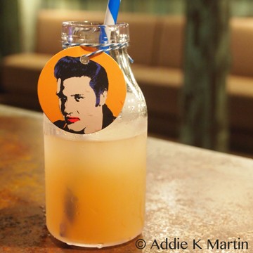 Elvis Presley, a cocktail