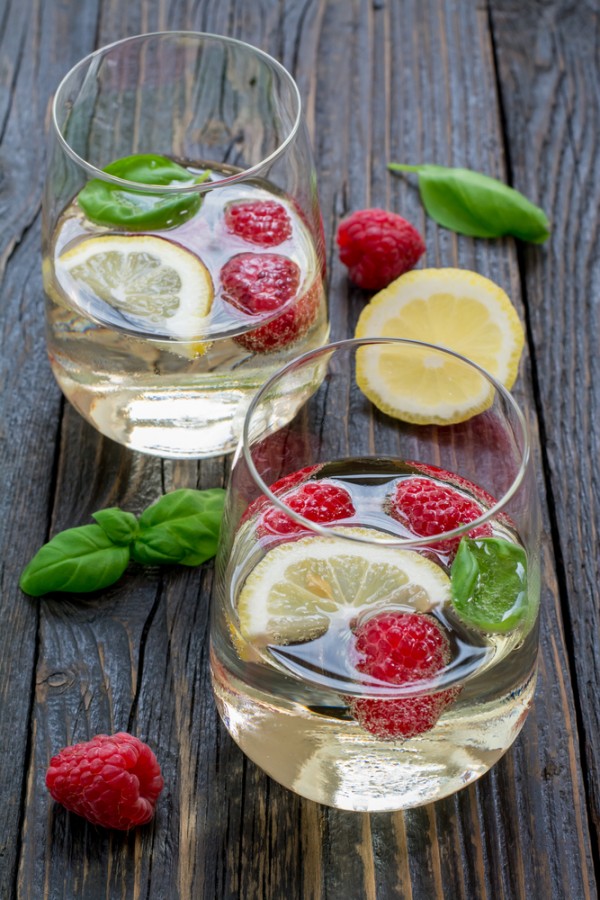 5 Must Mix Limoncello Cocktails DrinkWire