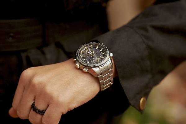 The Seiko Astron, a cool, quiet, complicated watch, uses GPS signals to identify the time zone, time and date data, and is powered by all types of light.