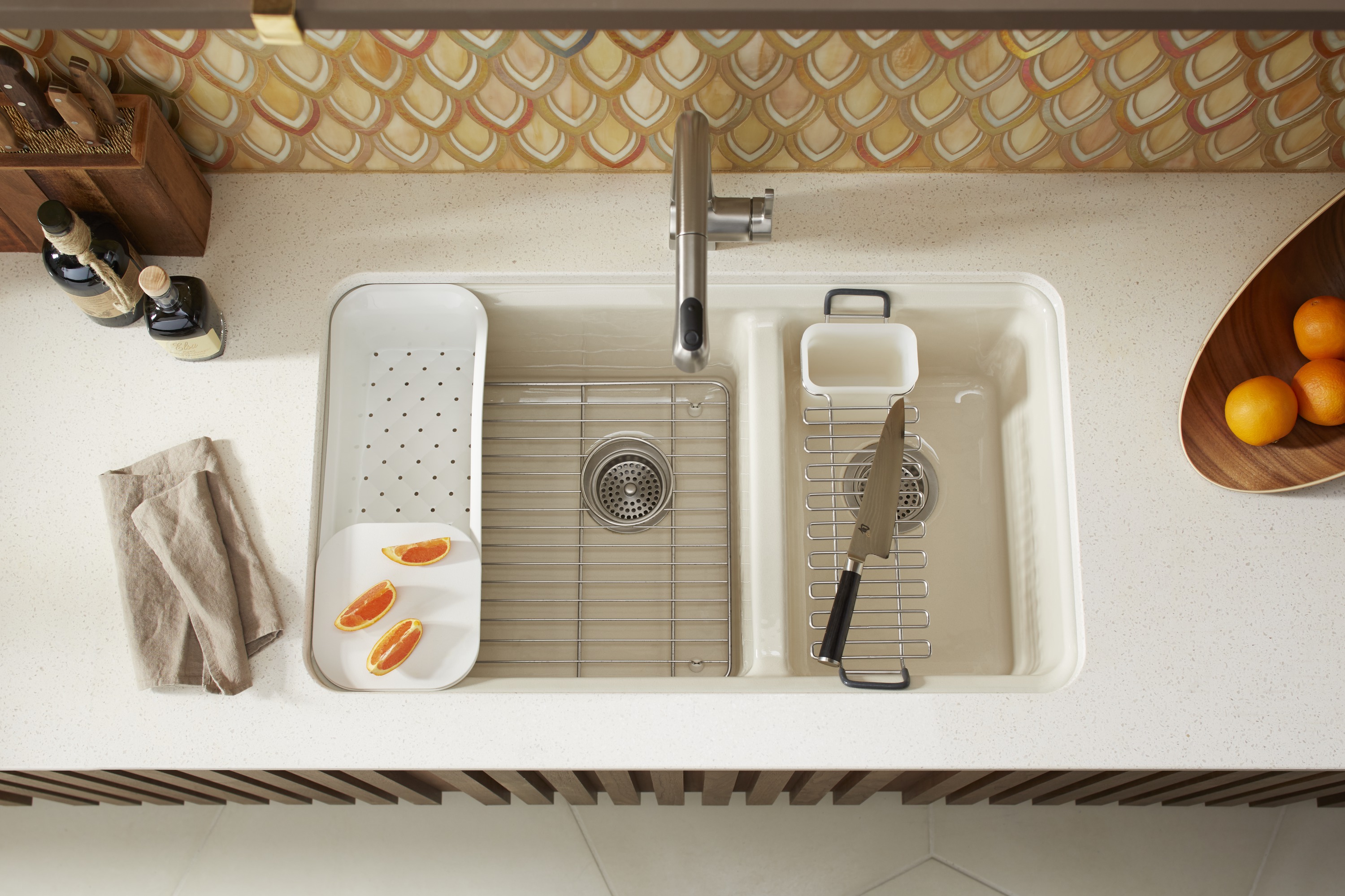 evoke pullout faucet riverby under mount sink coordinating accessories paired with a multifunction - Revelry Kitchen evoke pullout faucet riverby under mount sink coordinating accessories paired with a multifunction - Revelry Kitchen